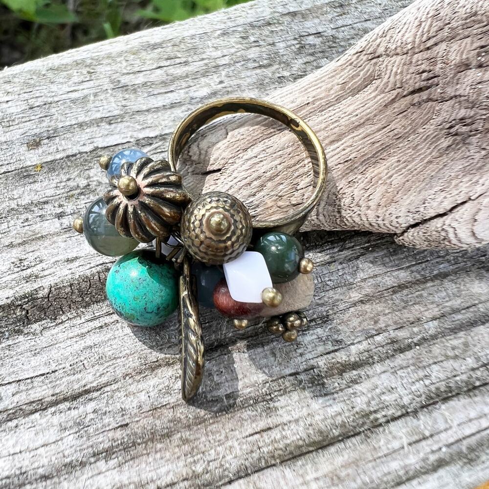 Vintage gold brass beaded cha cha cluster statement ring Size 8 - Picture 6 of 6